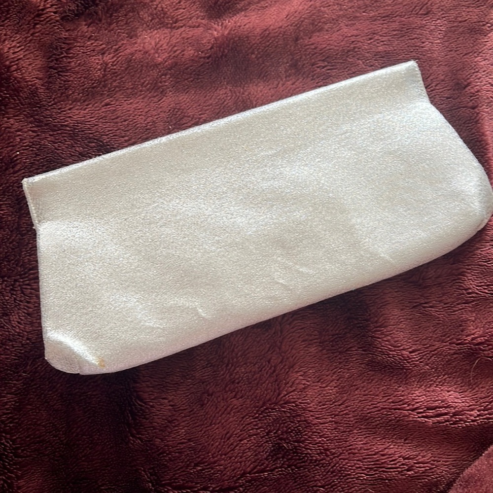 Silver clutch